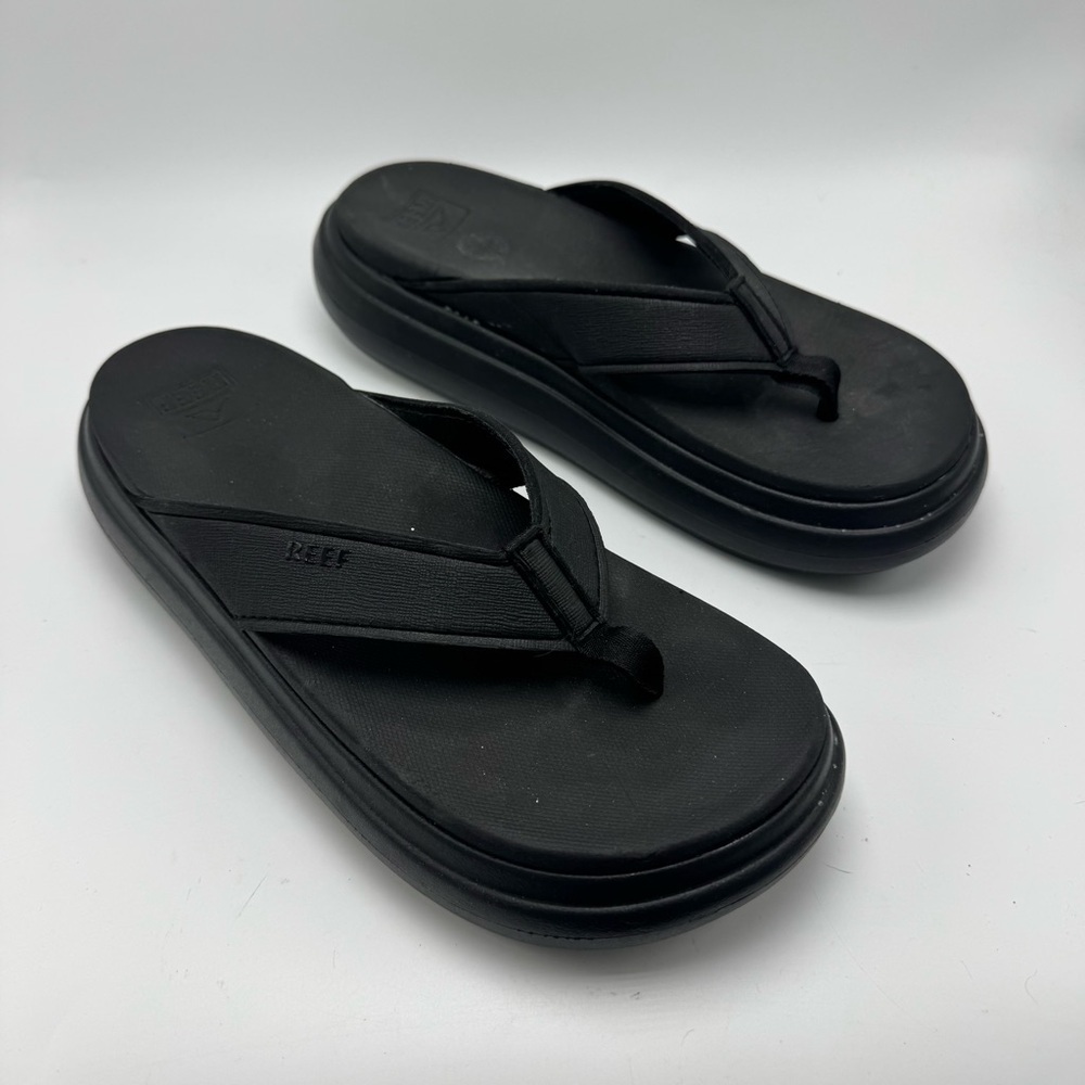 Reef Cushion Bondi Platform Black Sandals Size 10 Casual Beach Thong Lightweight